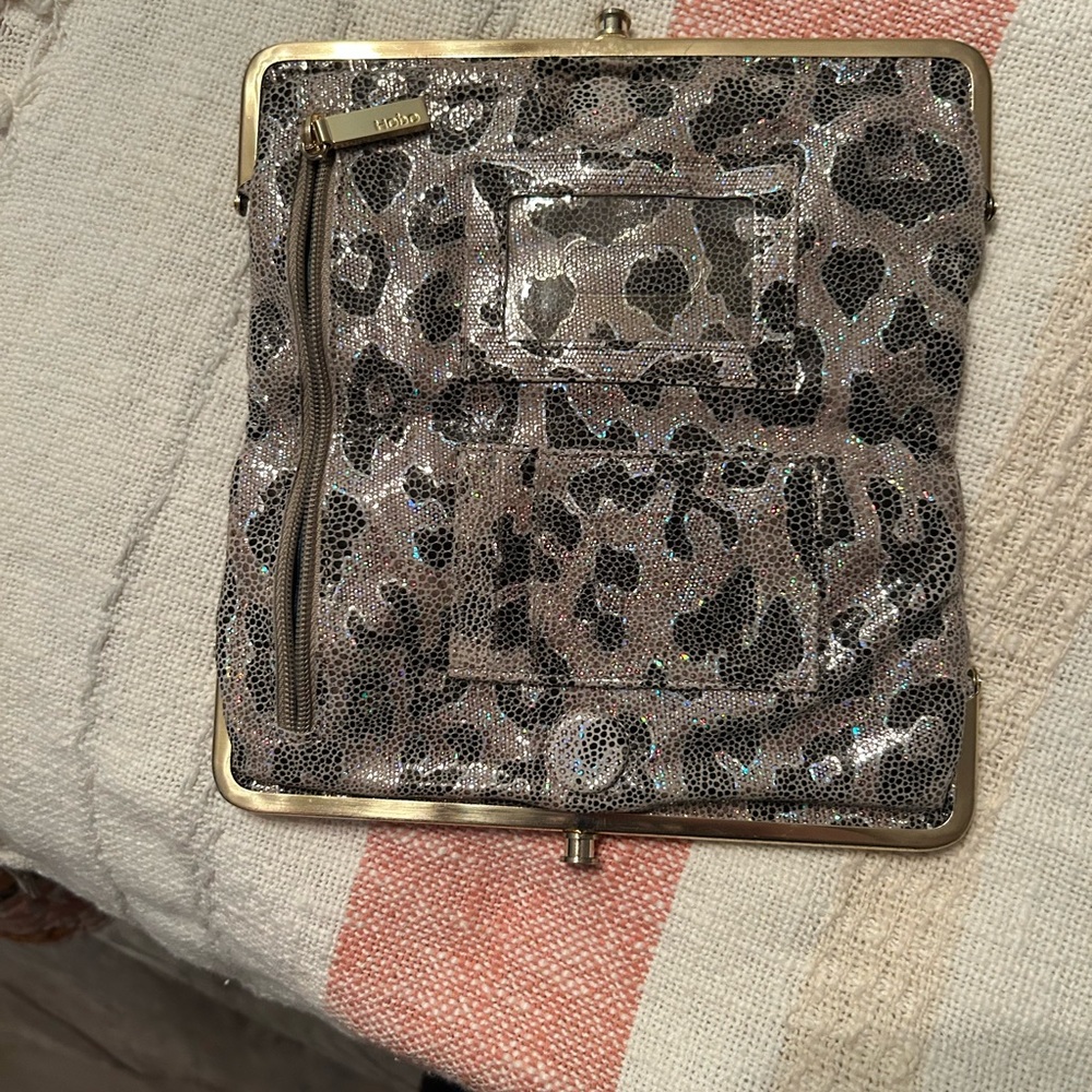 Hobo Lauren wallet. Used - Picture 6 of 8